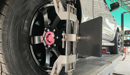 Wheel
Alignments Image of wheel alignment Capital Tyres Hamilton - Drive through service
